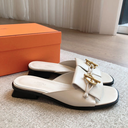 ISLE SANDAL WHITE CALFSKIN