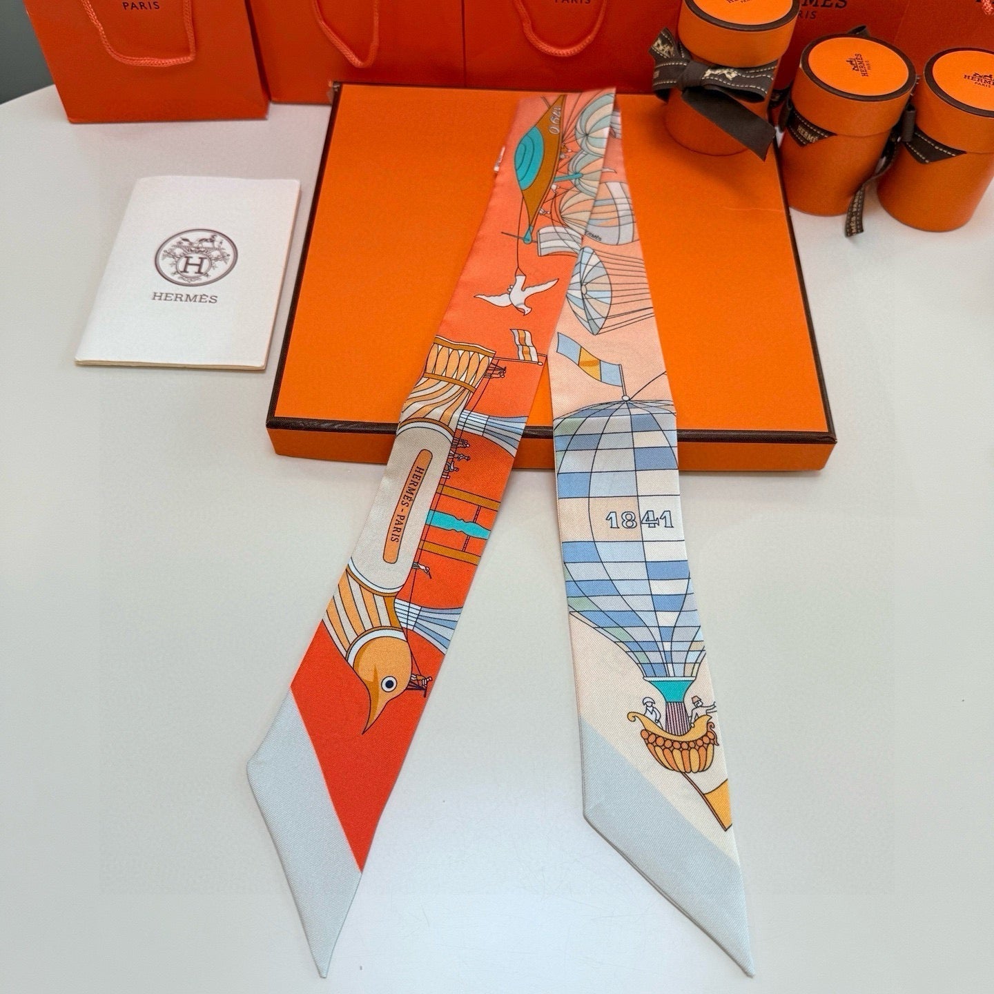 HERMES 25S NECKERCHIEF 86 IN SILK 991543