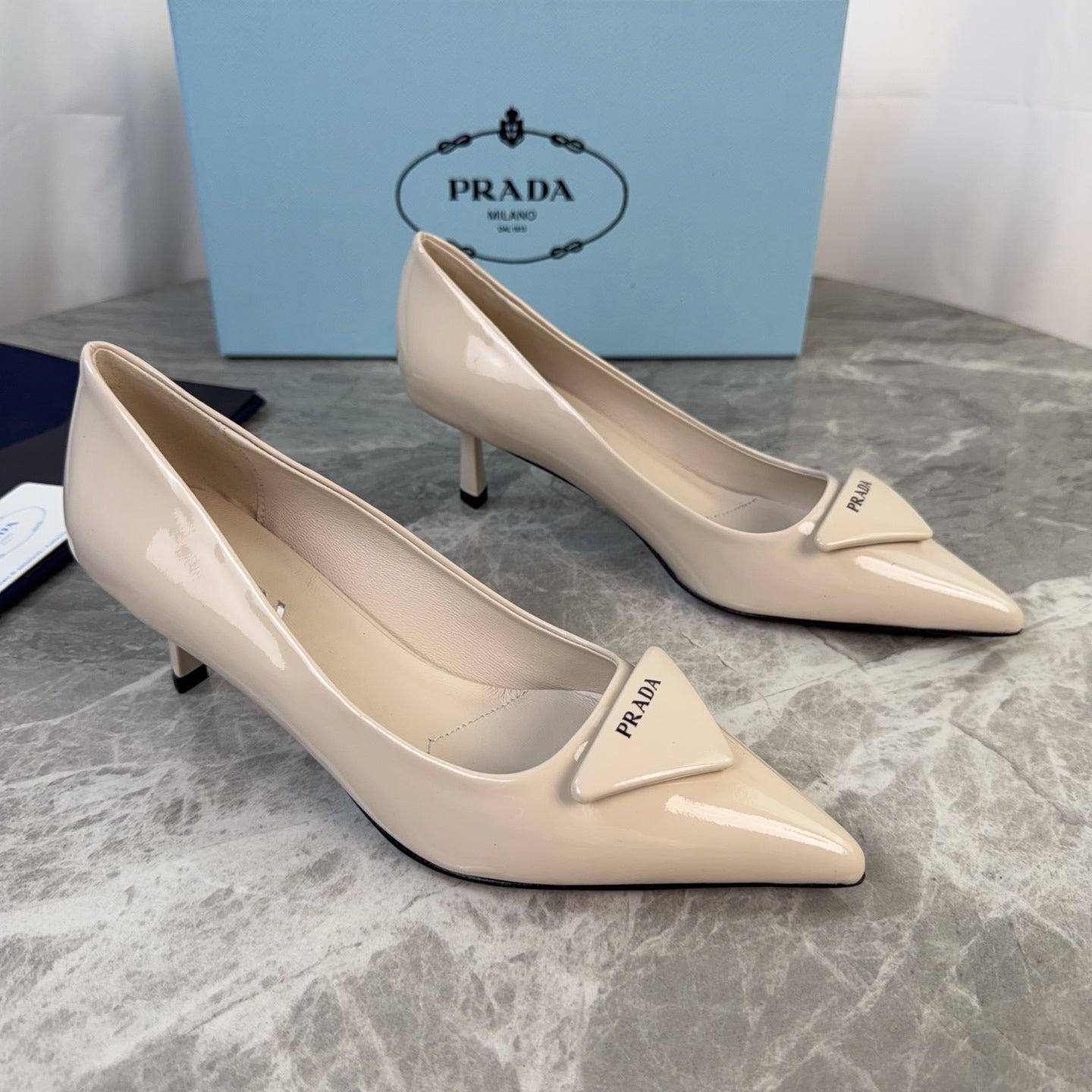 PRADA 25S POINTED-TOE HIGH HEELS 55 MM IN BEIGE GLOSSY LAMBSKIN
