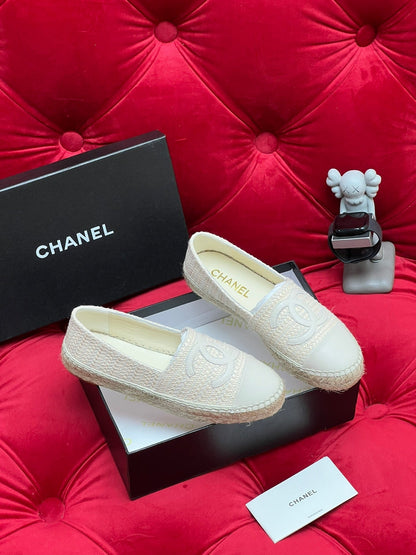 WOVEN LOAFERS IN WHITE BEIGE FABRIC