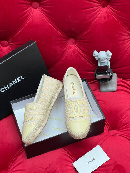 WOVEN LOAFERS IN DARK CREAM FABRIC