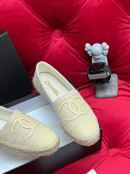 WOVEN LOAFERS IN DARK CREAM FABRIC