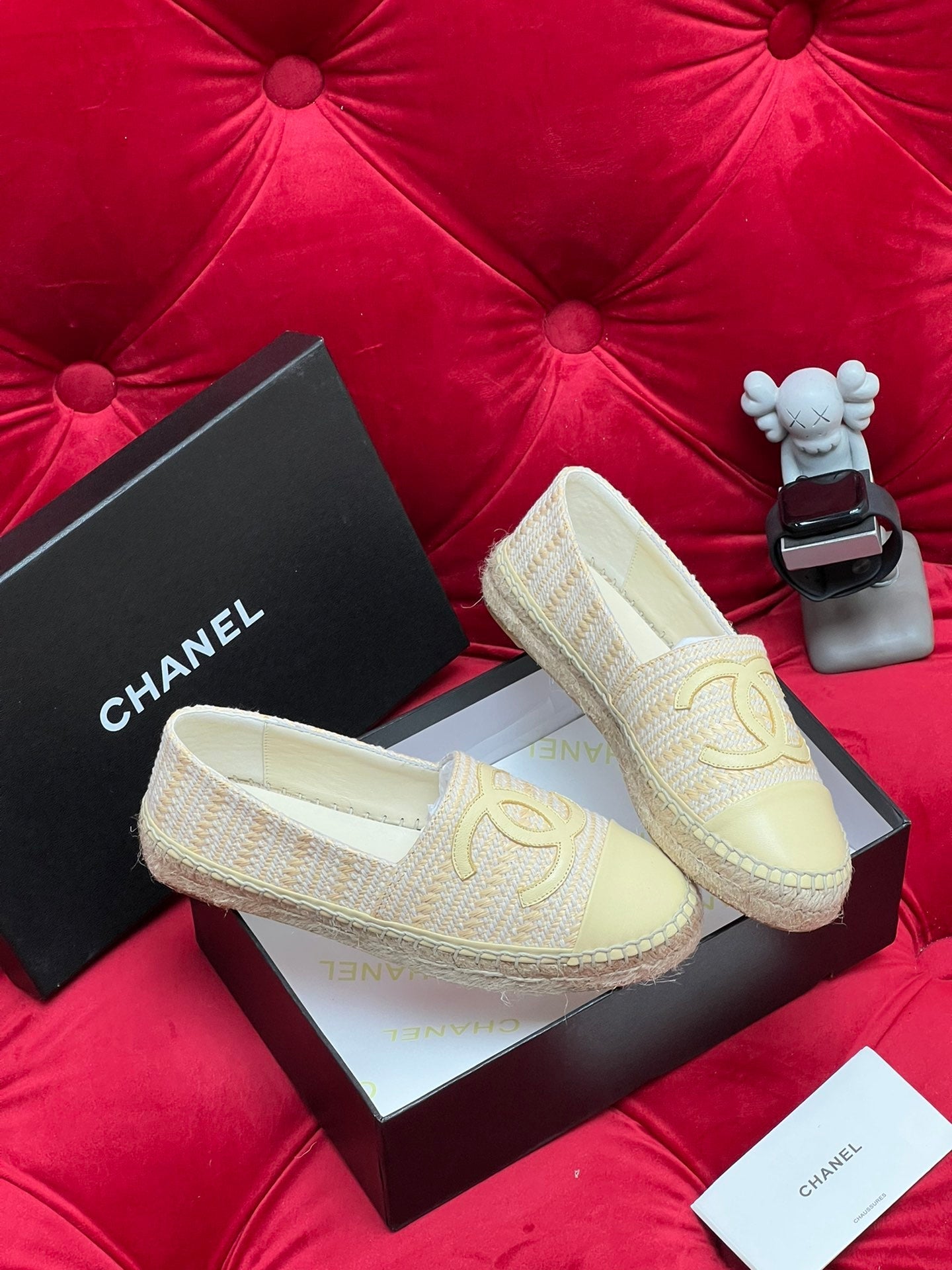 WOVEN LOAFERS IN DARK CREAM FABRIC