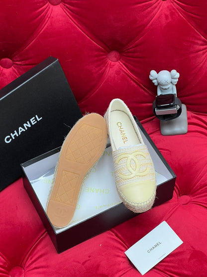 WOVEN LOAFERS IN DARK CREAM FABRIC