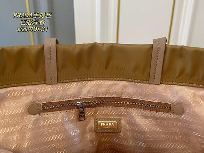 PRA 49 TOTE BAG IN CAMEL BROWN RE-NYLON