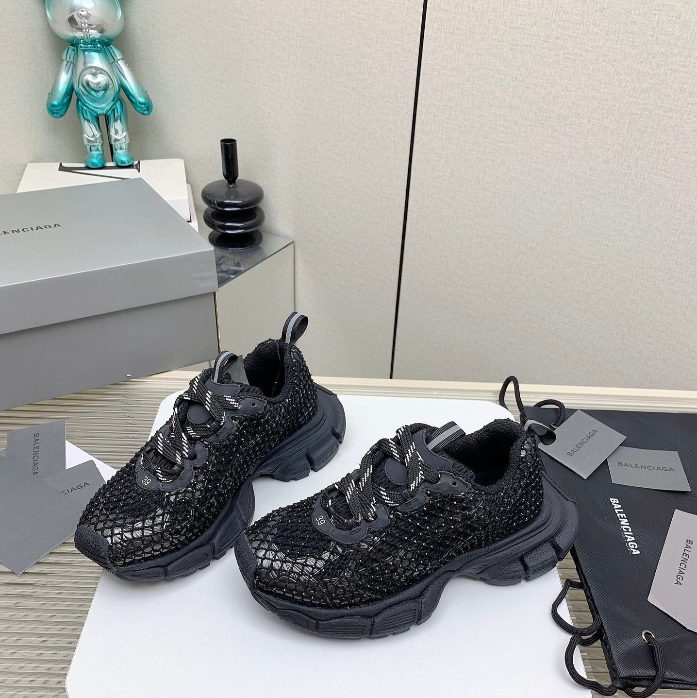 XL FISHNET SNEAKER IN BLACK MESH. POLYURETHANE. POLYESTER WITH RHINESTONES