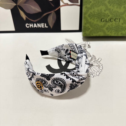 HAIRBAND IN WHITE AND BLACK PATTERN FABRIC 299347