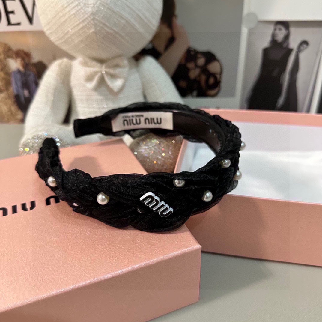 HAIR BAND IN BLACK CHIFFON PEARL-EMBELLISHED 395328