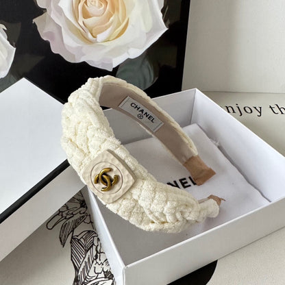 WHITE WOOL HAIRBAND 412461