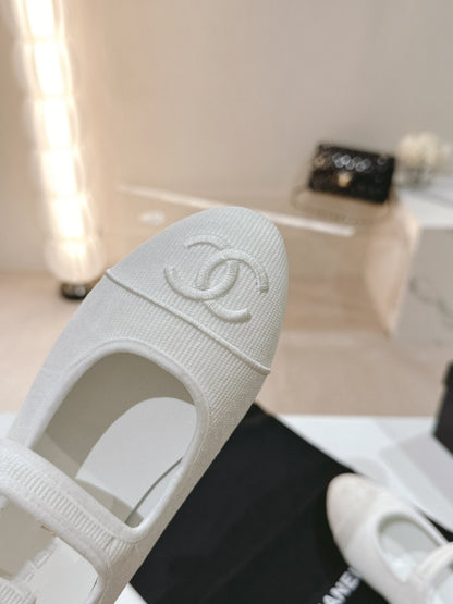 mary jane flat white corduroy