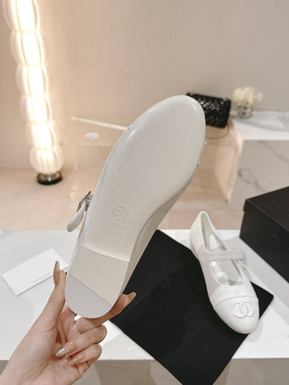 mary jane flat white corduroy