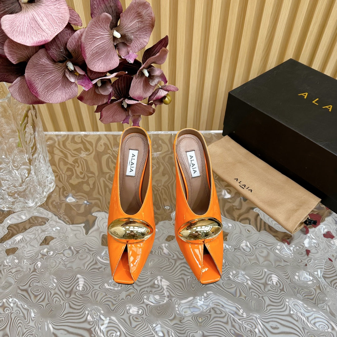 ALAIA AZZEDINE HIGH HEELS IN TANGERINE ORANGE CALFSKIN WITH GOLD HARDWARE