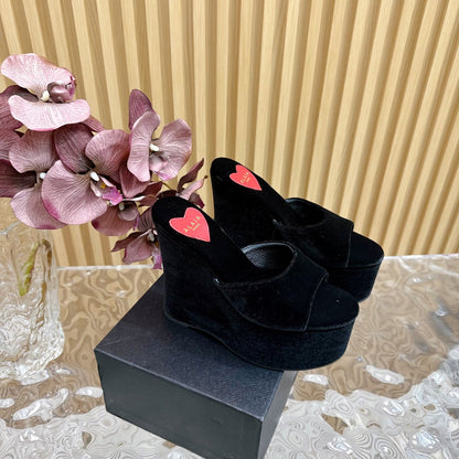 ALAIA PLATFORM WEDGE IN BLACK VELVET WITH HEART EMBROIDERED