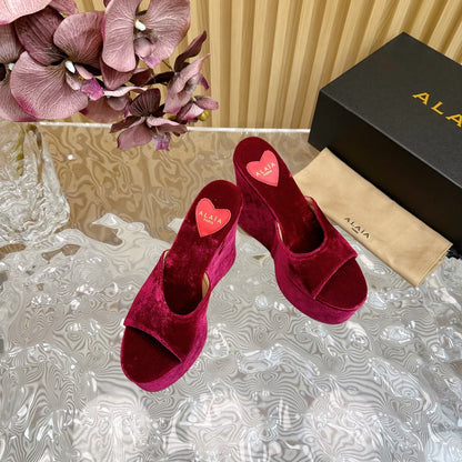 ALAIA PLATFORM WEDGE IN JAM PURPLE VELVET WITH HEART EMBROIDERED