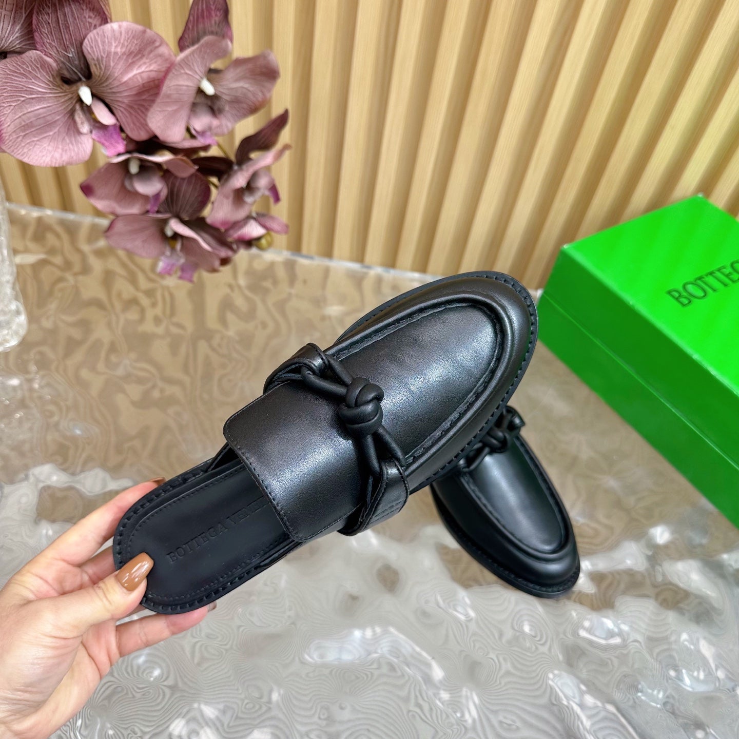 OPEN-BACK LOAFER REALISED IN BLACK SOFT CALFSKIN