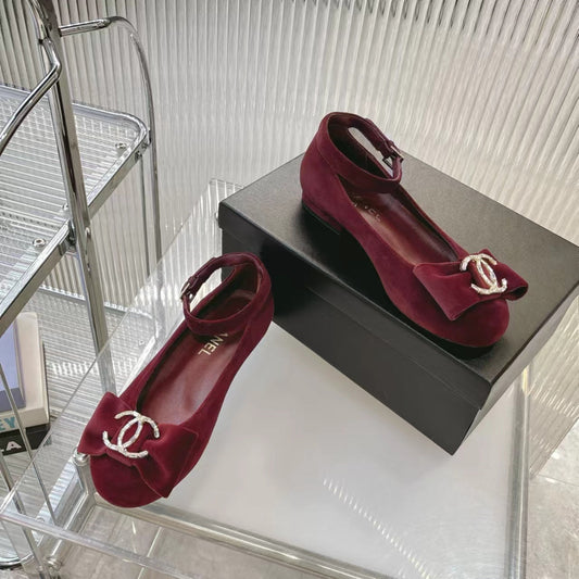 BOW MARY JANE SHOES IN GARNET RED VELVET