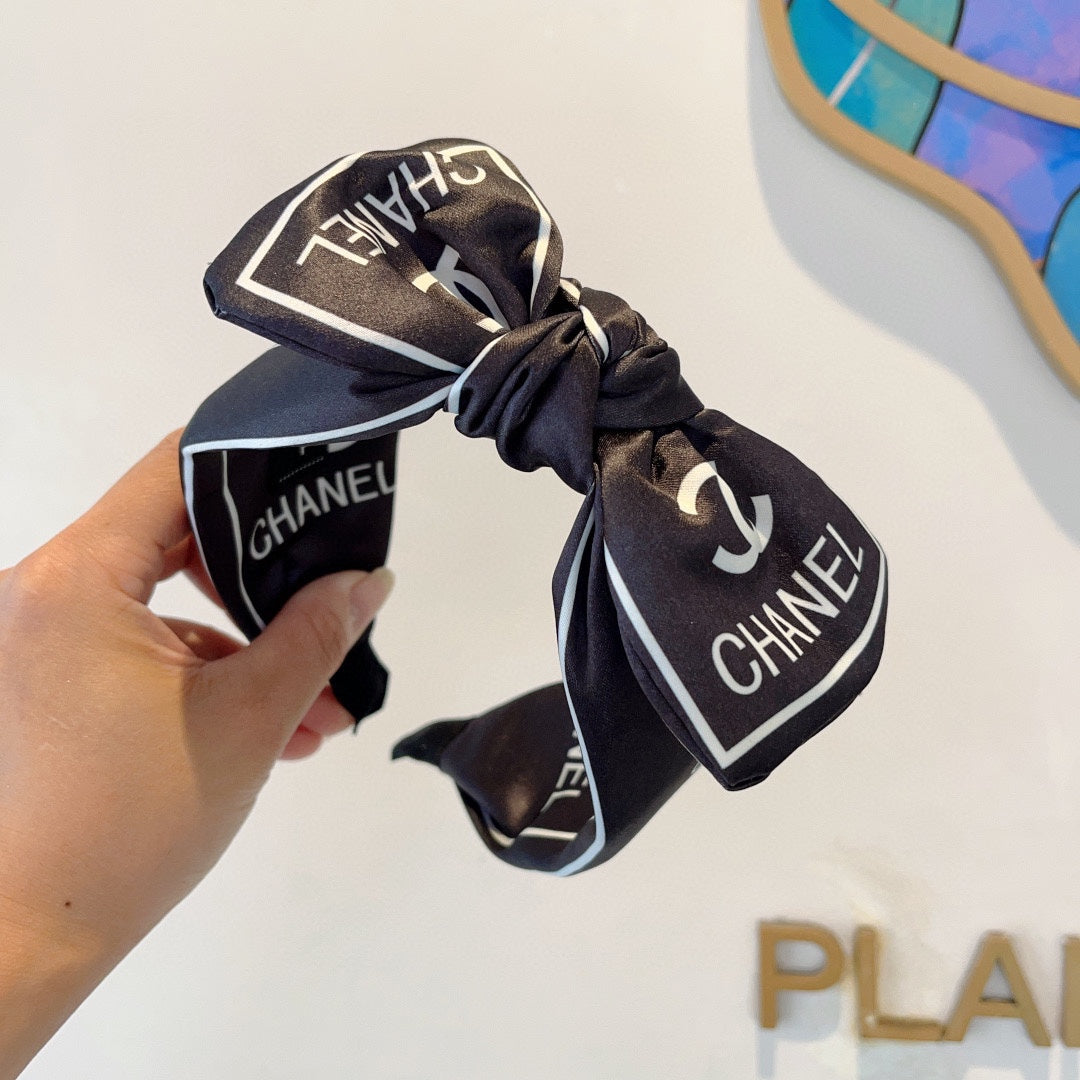 BLACK MIX WHITE SILK HAIRBAND 358257