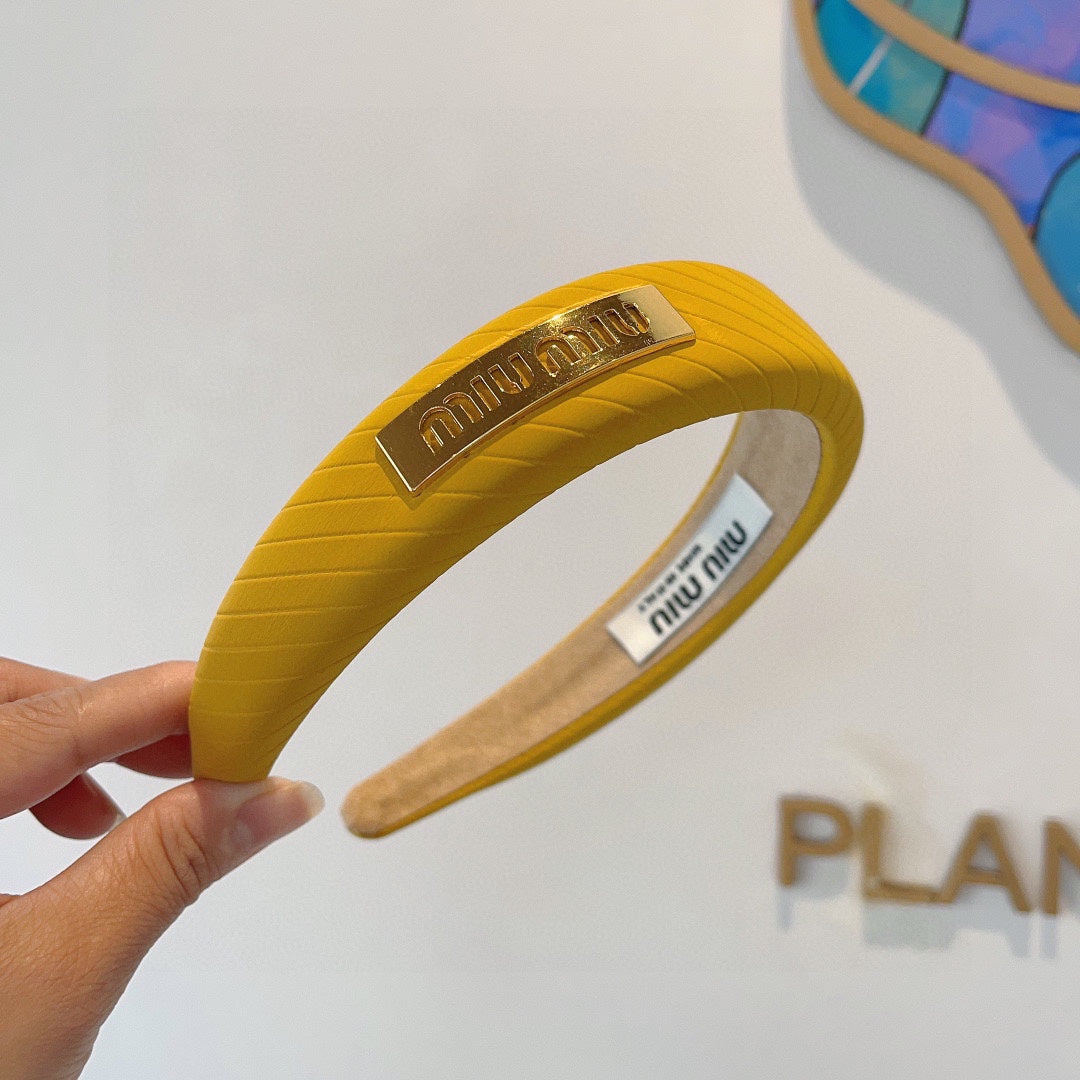 THICK HEADBAND IN YELLOW DIAGONAL LEATHER 425478