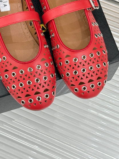 MARY JANE IN CHERRY RED CALFSKIN