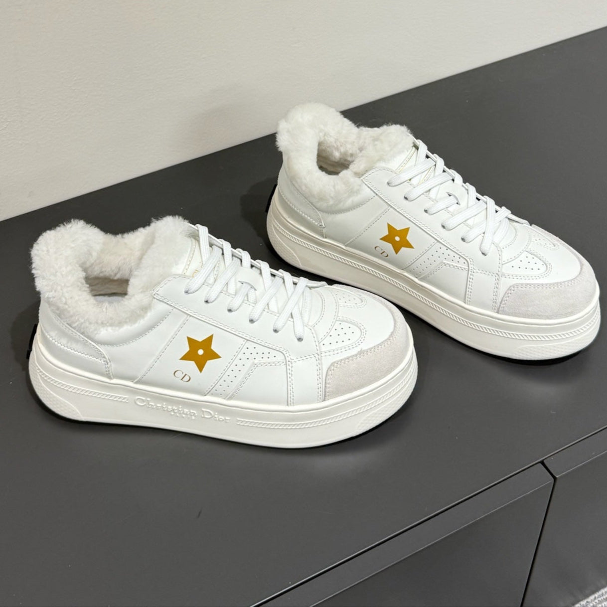 YELLOW STAR SNEAKER WHITE CALFSKIN AND SUEDE CALFSKIN WITH SHEARLING LINING