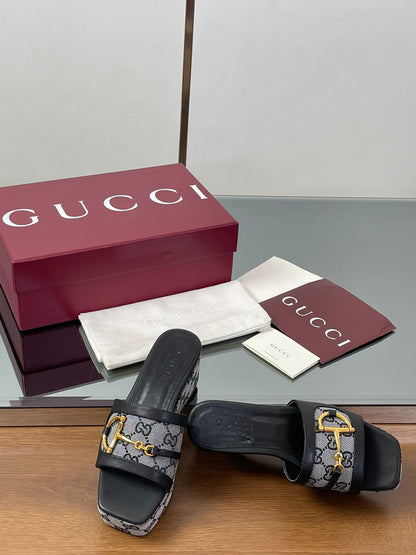 HIGH 6.3 CM WEDGE SANDALS IN BLACK CALFSKIN AND FABRIC