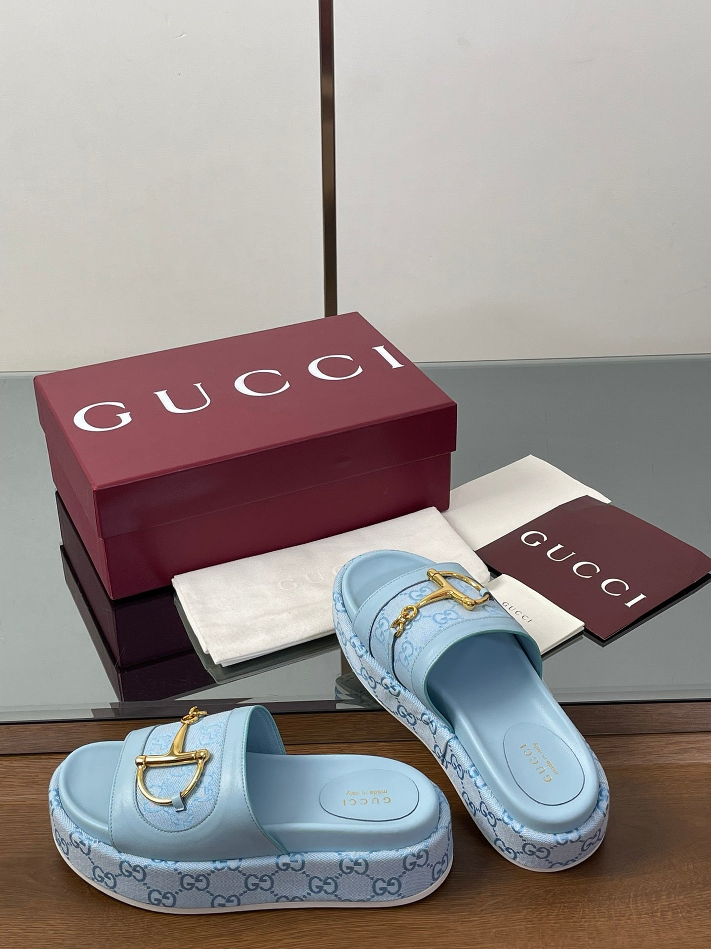 HIGH 5.5 CM WEDGE SANDALS IN BLUE CALFSKIN AND FABRIC