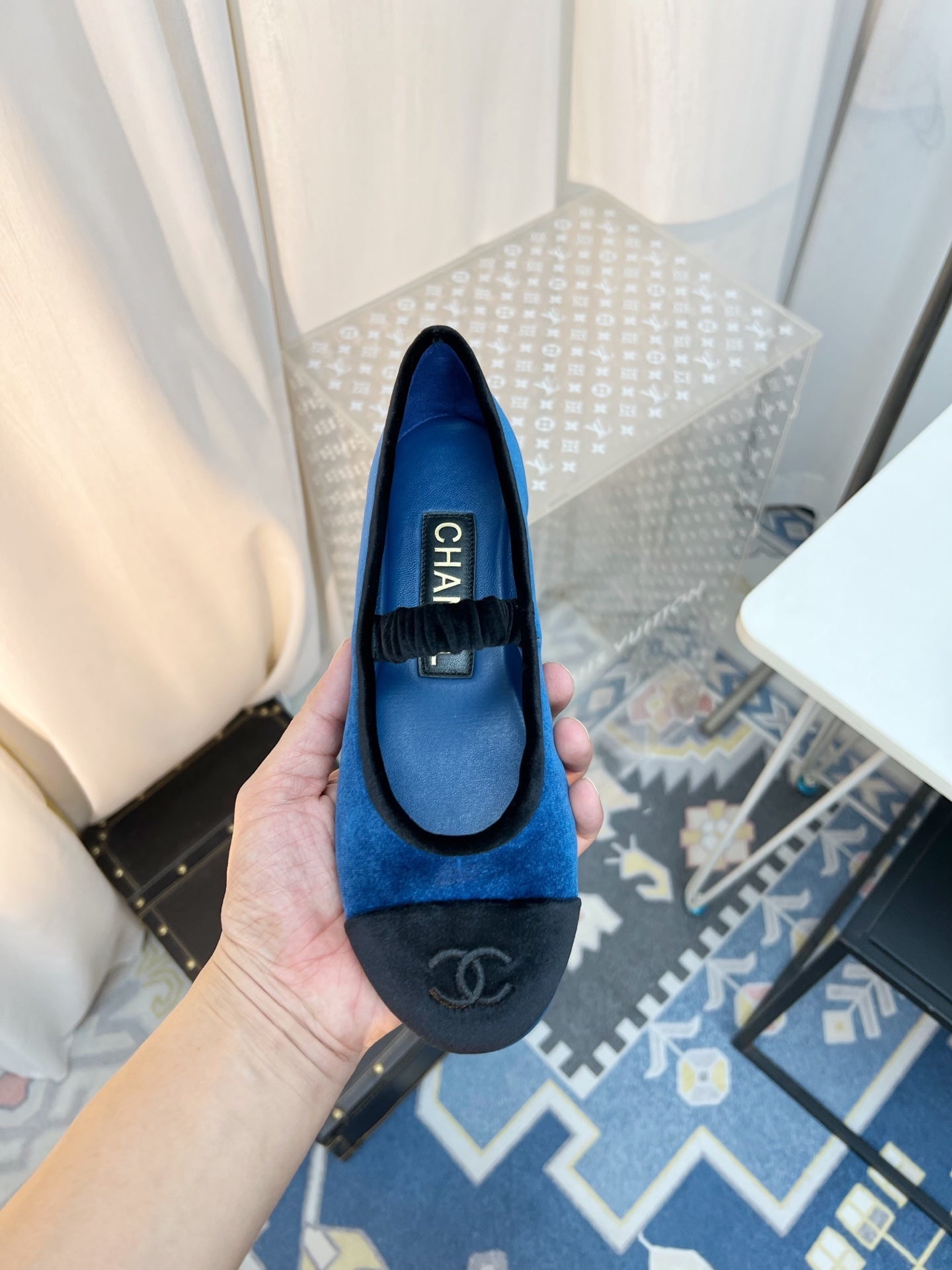 CC MARY JANE FLAT IN COBALT BLUE AND BLACK VELVET