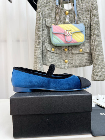 CC MARY JANE FLAT IN COBALT BLUE AND BLACK VELVET