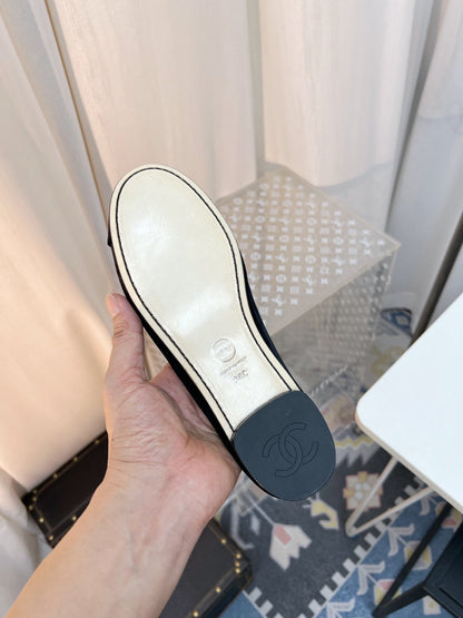 CC MARY JANE FLAT IN BLACK VELVET