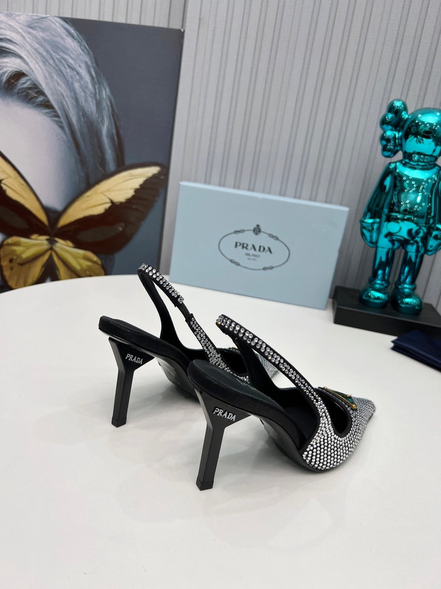 HIGH-HEEL SLING BACK PUMPS IN BLACK SATIN WITH WHITE CRYSTALS