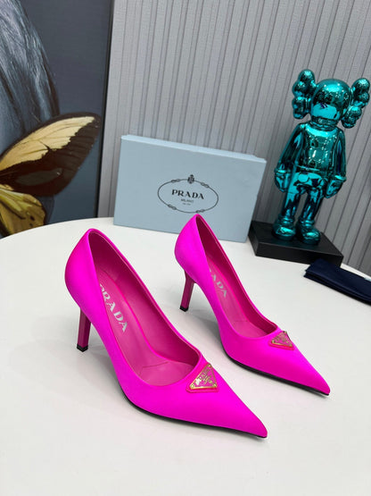 HIGH-HEEL PUMPS IN HOT PINK SATIN