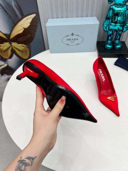 HIGH-HEEL PUMPS IN RED SATIN