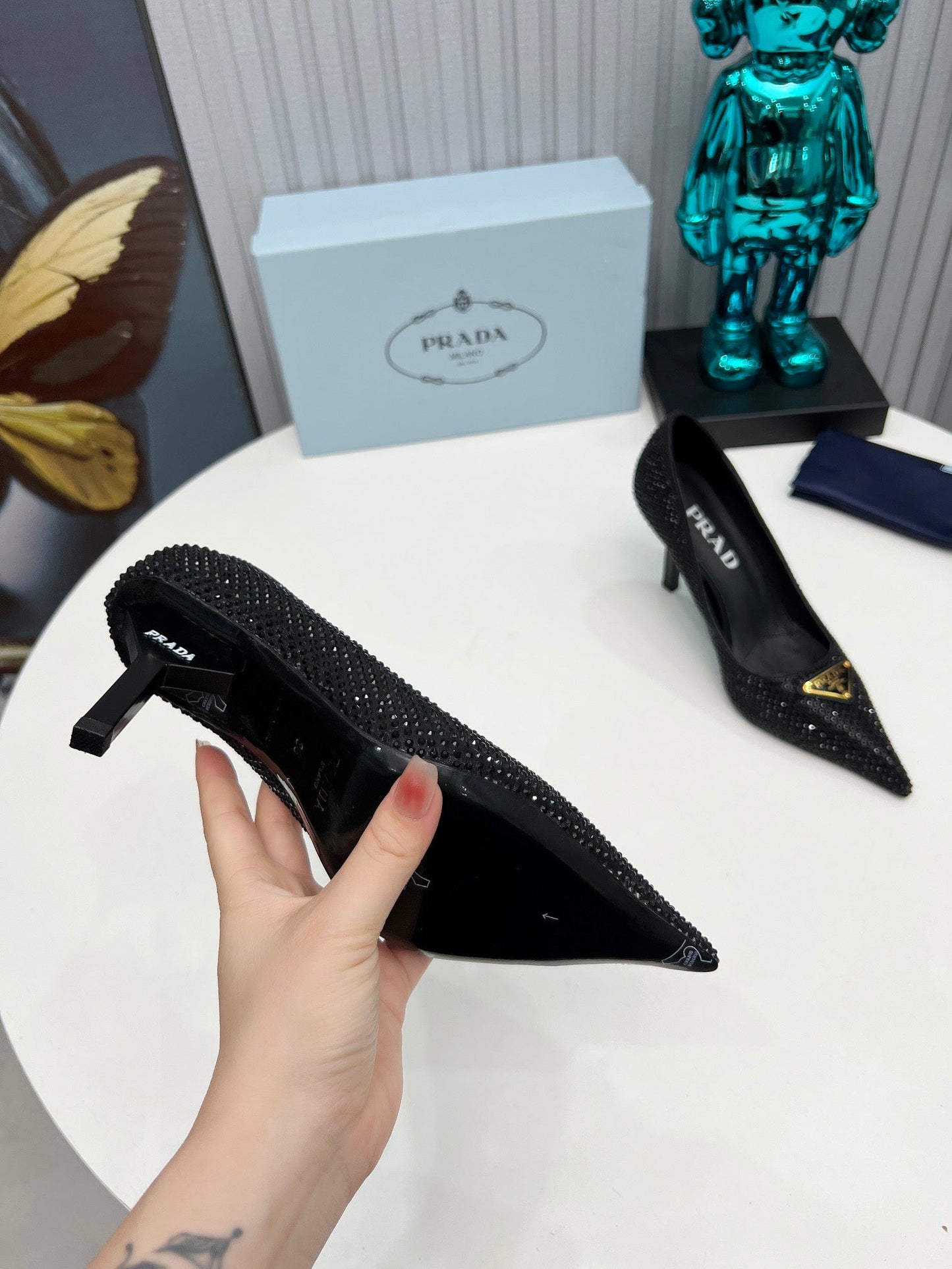 CRYSTAL HIGH-HEEL PUMPS IN BLACK SATIN WITH TRIANGLE LOGO