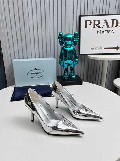 HIGH POINTED-TOE PUMPS IN SILVER GLOSSY CALFSKIN
