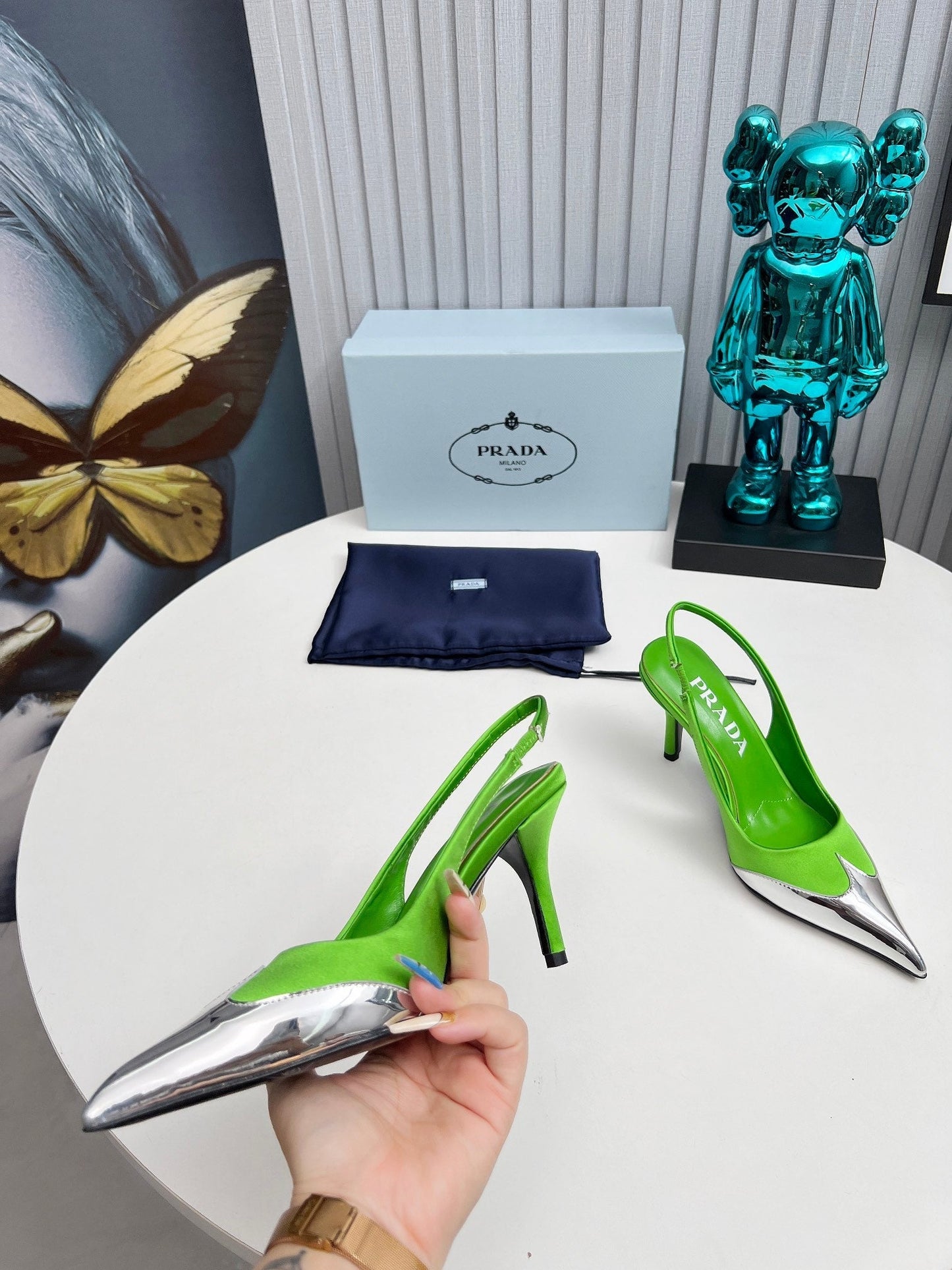 HIGH SLING BACK PUMPS IN SILVER MIX LIME GREEN SATIN