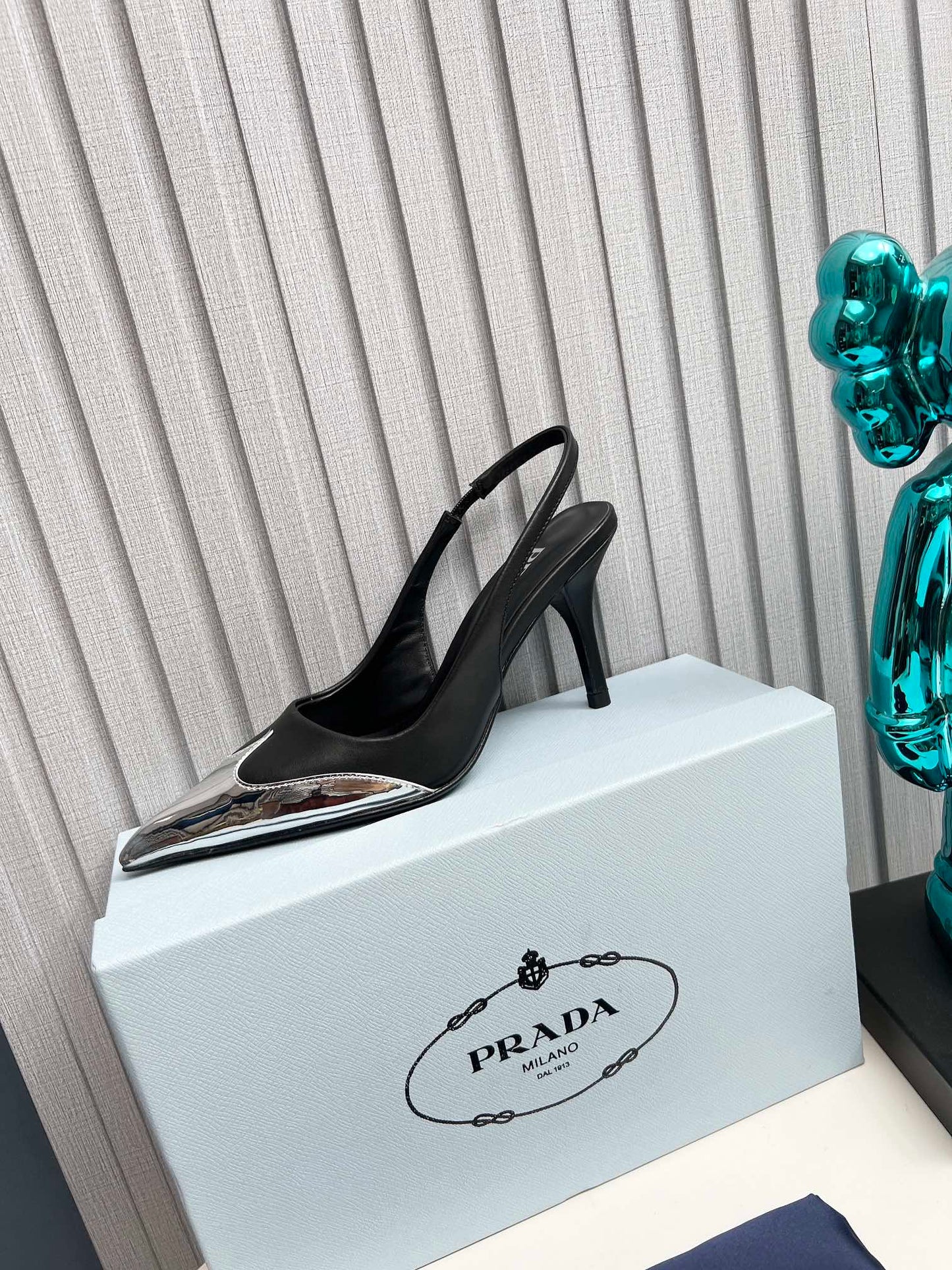 HIGH SLING BACK PUMPS IN SILVER MIX BLACK CALFSKIN