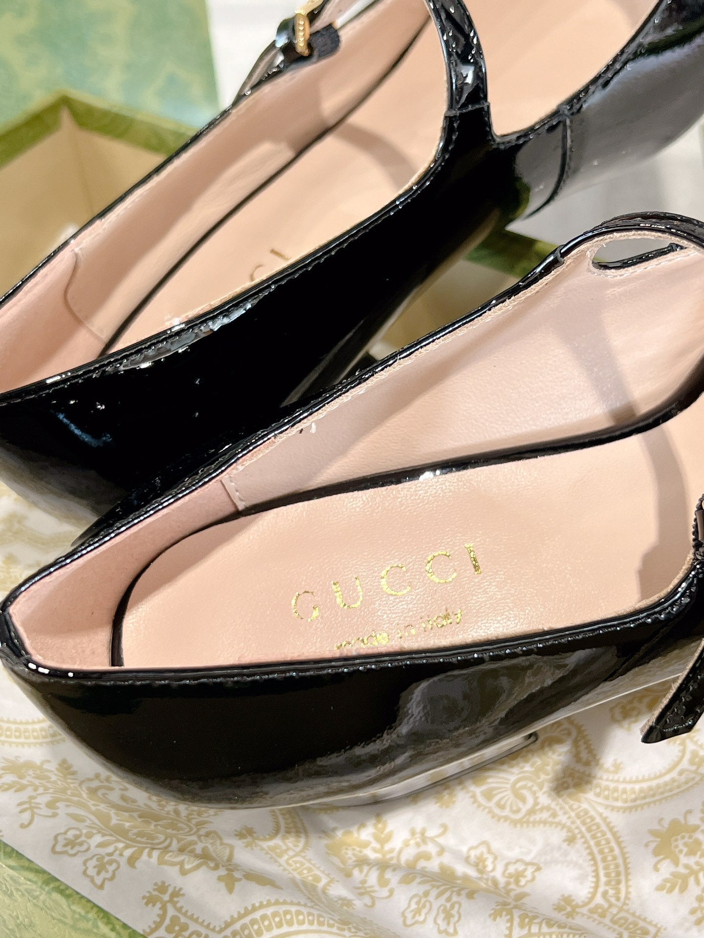 HORSEBIT MARY JANE HEEL IN BLACK CALFSKIN GOLD HARDWARE