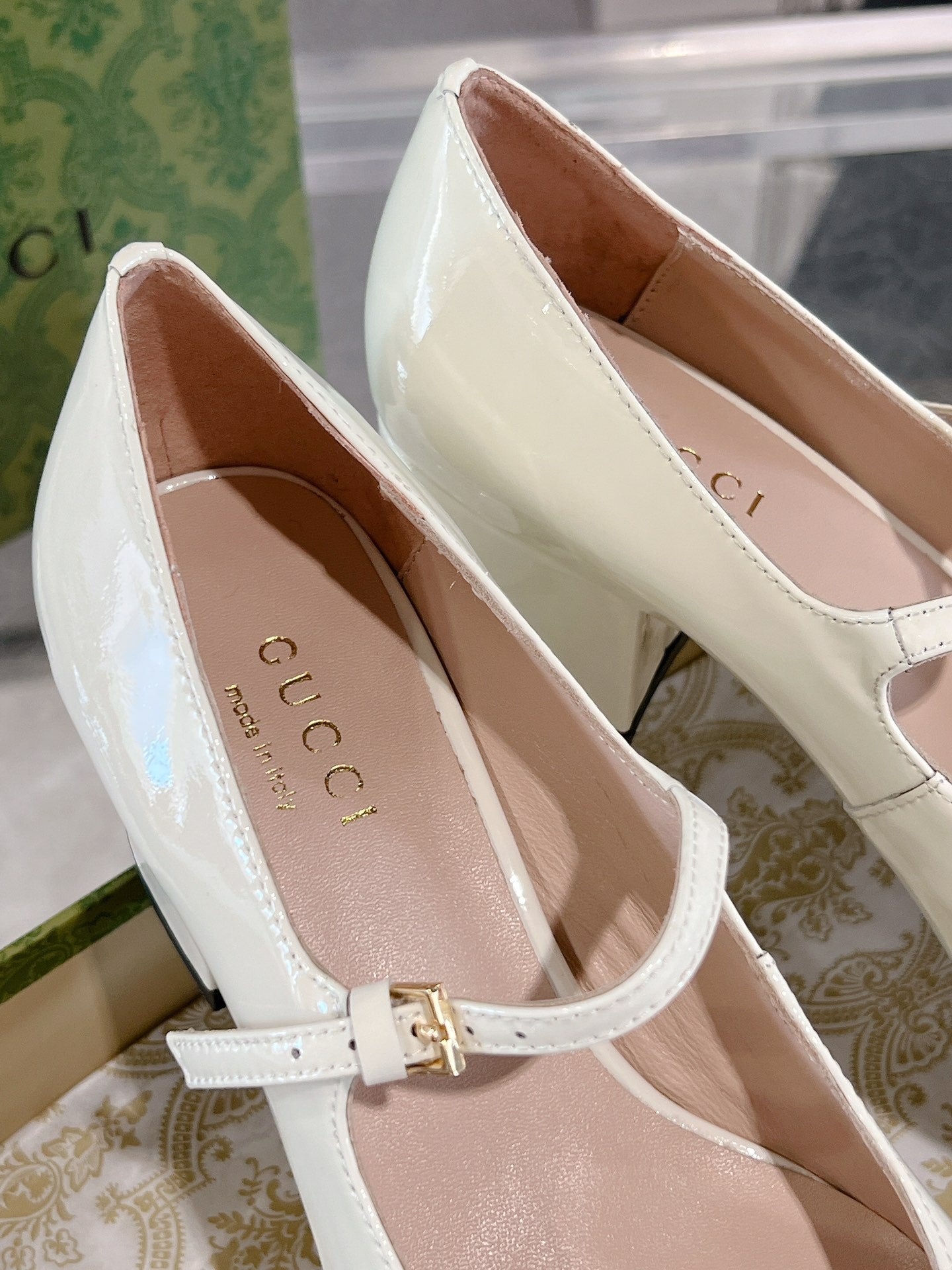 HORSEBIT MARY JANE HEEL IN WHITE CALFSKIN GOLD HARDWARE