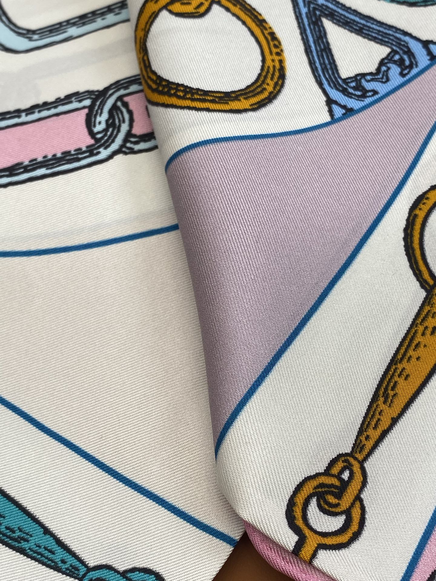 HERMES 25S SCARF 90 IN SILK 703668