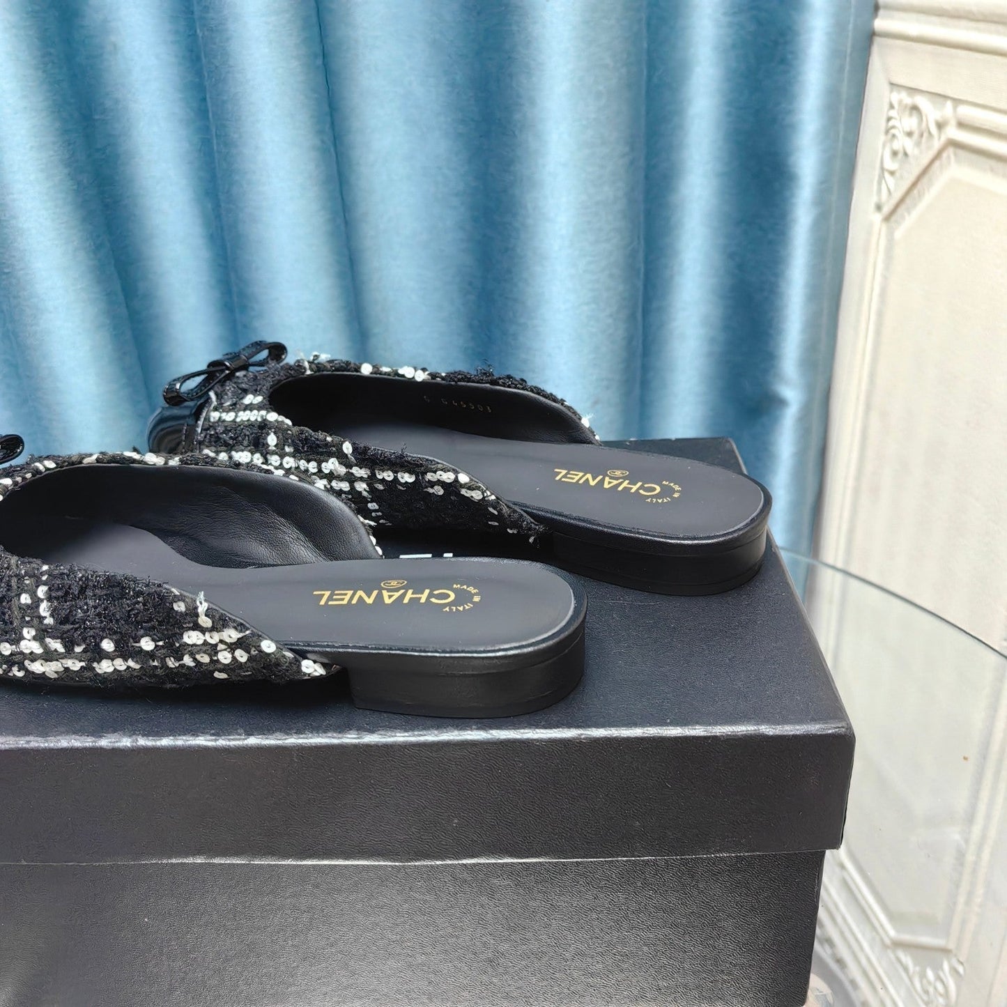 MULE IN BLACK TWEED AND LAMBSKIN