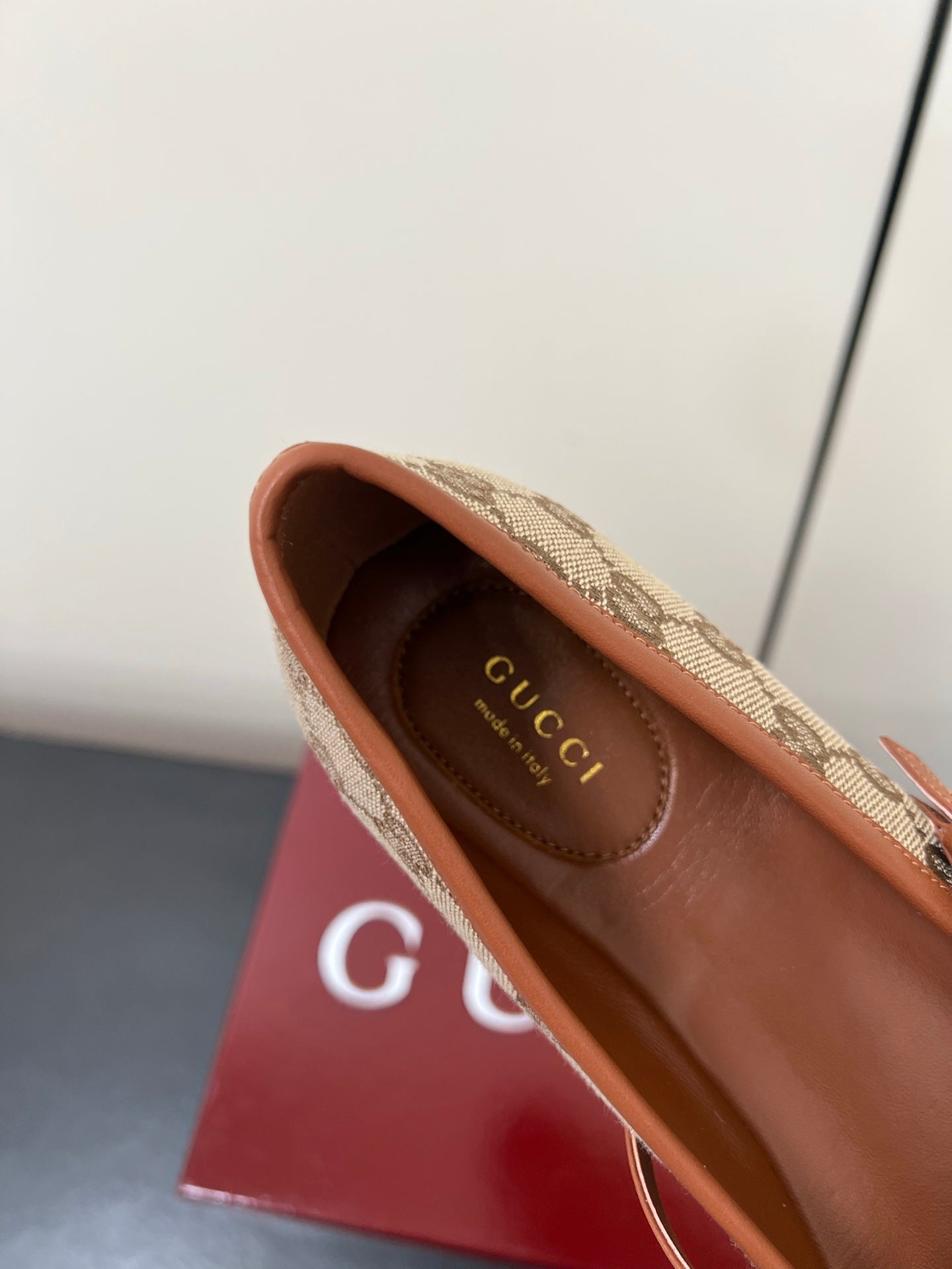 GG MARY JANE 25S IN MINK BROWN CANVAS MIX LAMBSKIN WITH GOLD HARDWARE