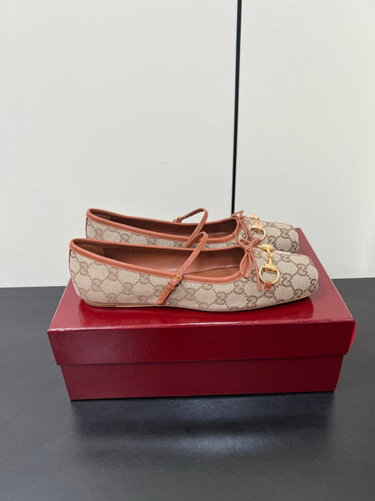 GG MARY JANE 25S IN MINK BROWN CANVAS MIX LAMBSKIN WITH GOLD HARDWARE