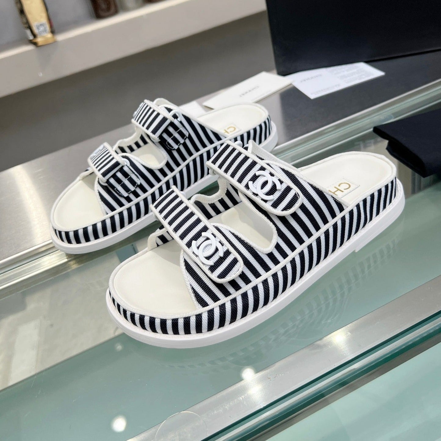 Women's Stripes Casual  Flat Sandals Black White