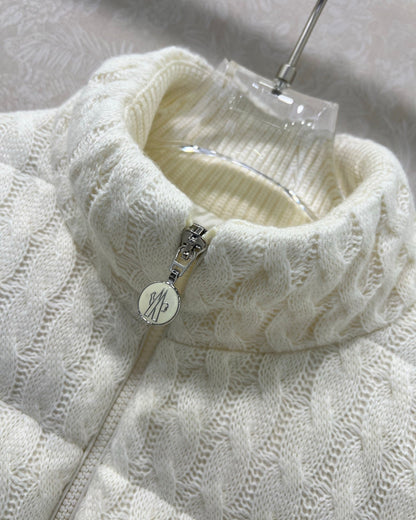 Women's Moncler Lightweight Puffer Jacket White Color-Style235