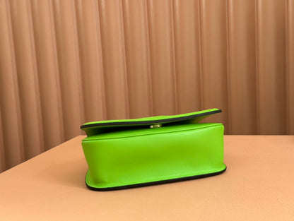 GUCCI 26S BLONDIE BAG 21 IN GREEN CALFSKIN