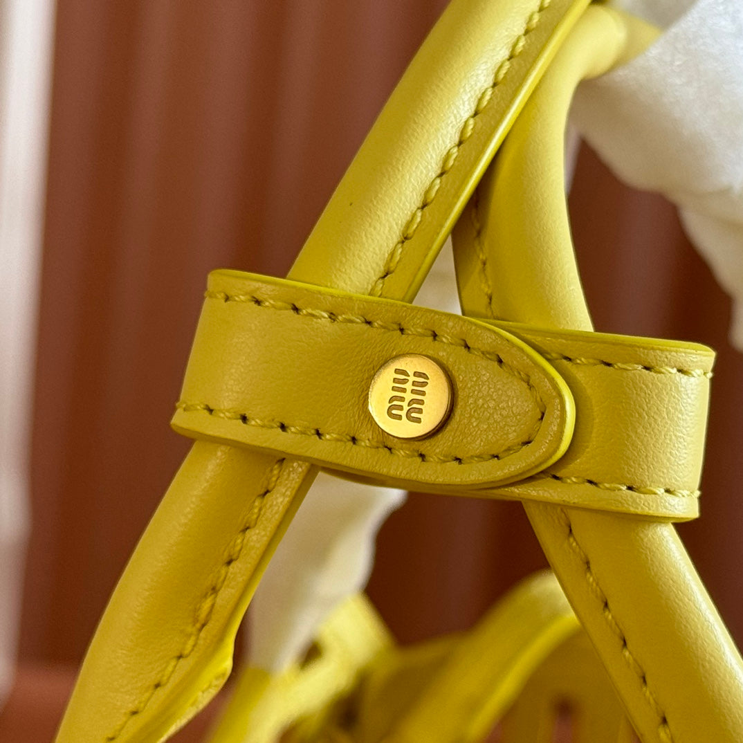 WOVEN HOLLOW BAG 24 IN LEMON YELLOW CALFSKIN