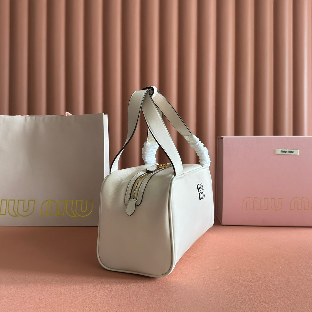 MIUMIU 26S TOP-HANDLE BAG 28 IN WHITE CALFSKIN GOLD HARDWARE