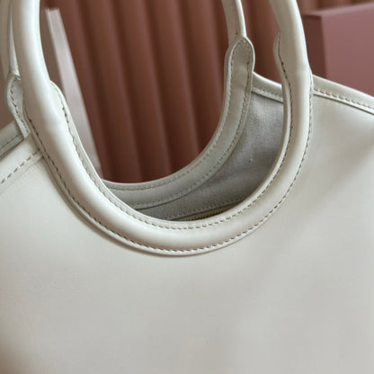 MIUMIU 26S IVY BAG 23 IN WHITE CALFSKIN GOLD HARDWARE