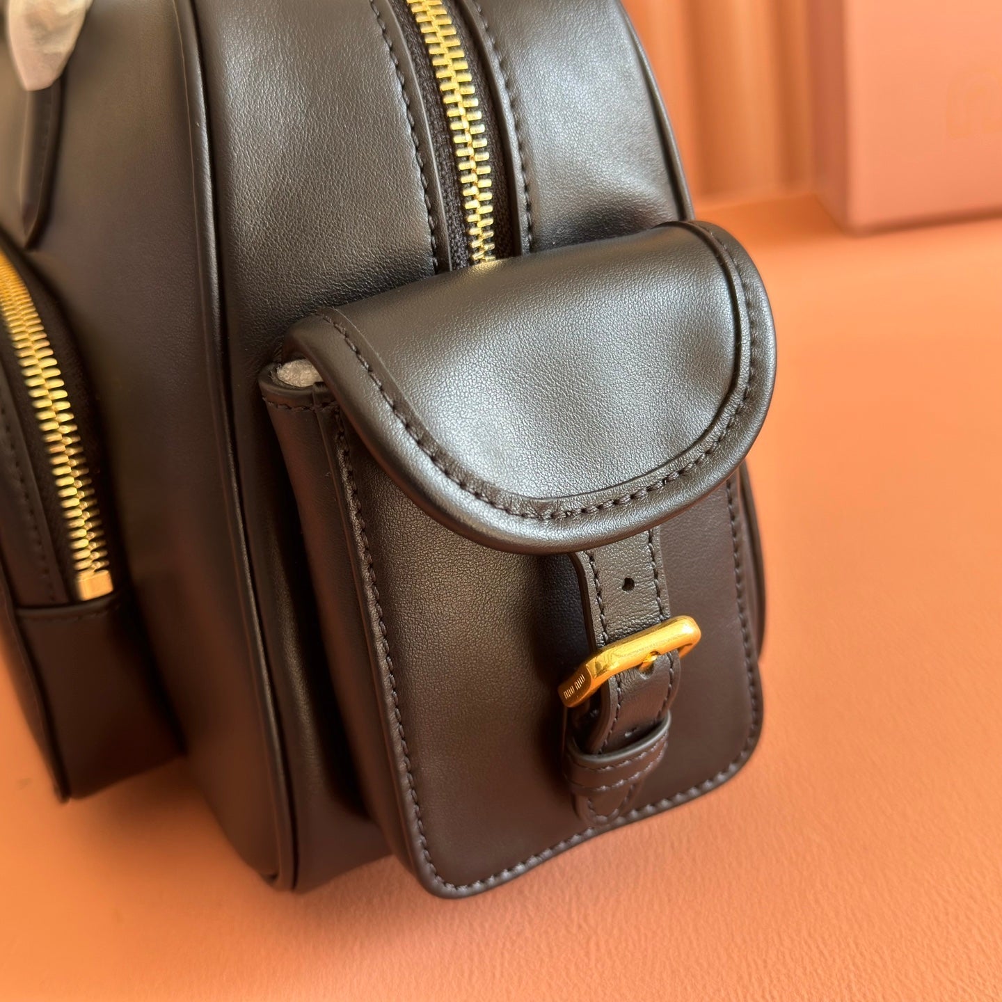 MIUMIU 26S POCKET TOP-HANDLE BAG 32 IN BLACK CALFSKIN GOLD HARDWARE