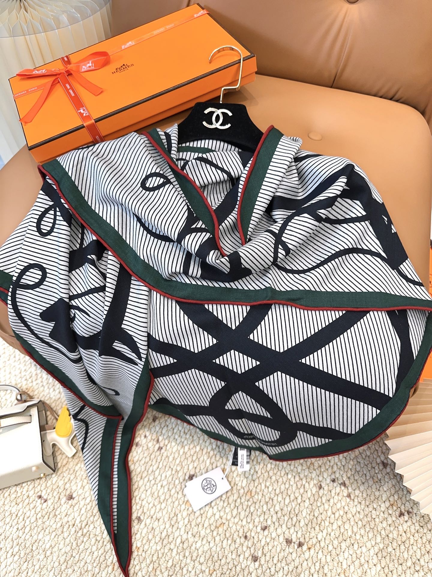 HERMES 25S SCARF 140 IN CASHMERE SILK 854530